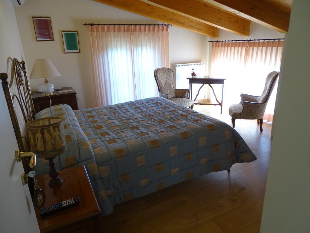 B&B Spring Perugia Bagian luar foto