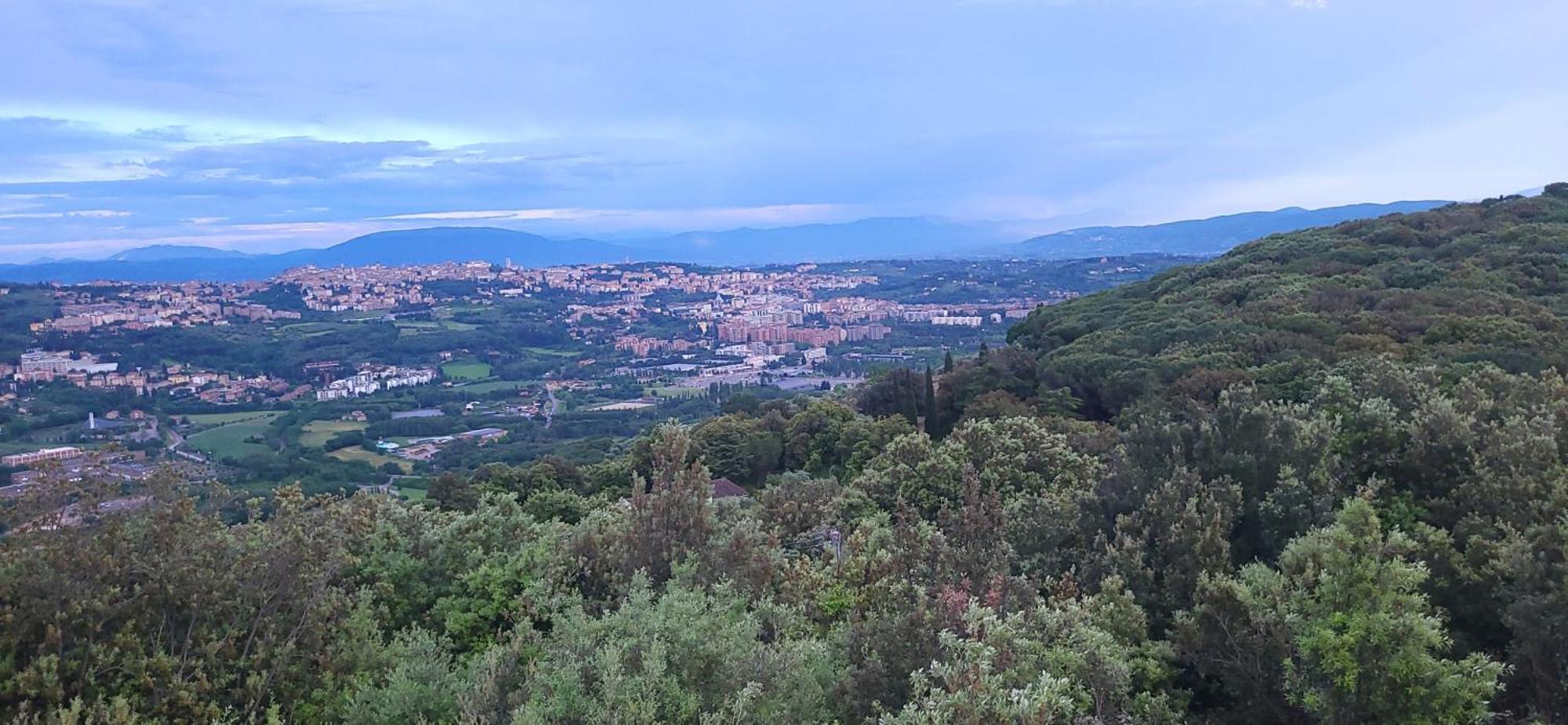 B&B Spring Perugia Bagian luar foto