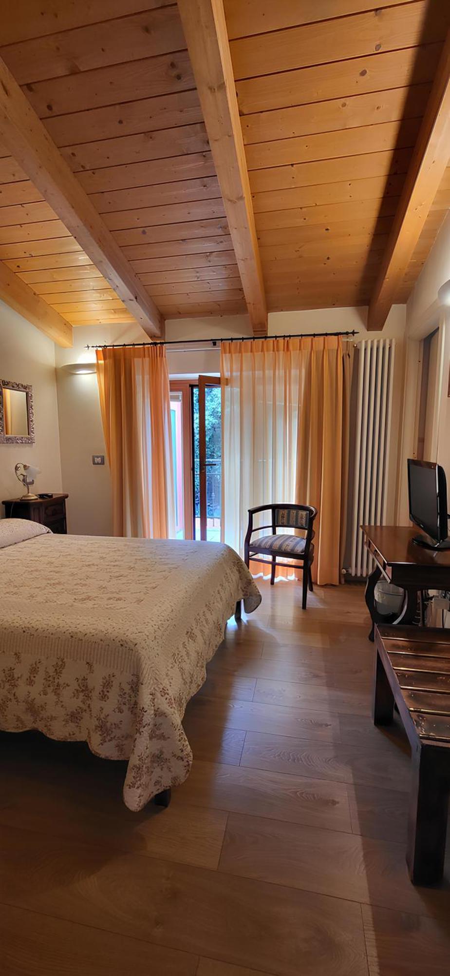 B&B Spring Perugia Bagian luar foto