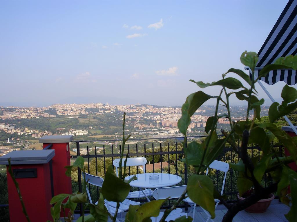 B&B Spring Perugia Bagian luar foto
