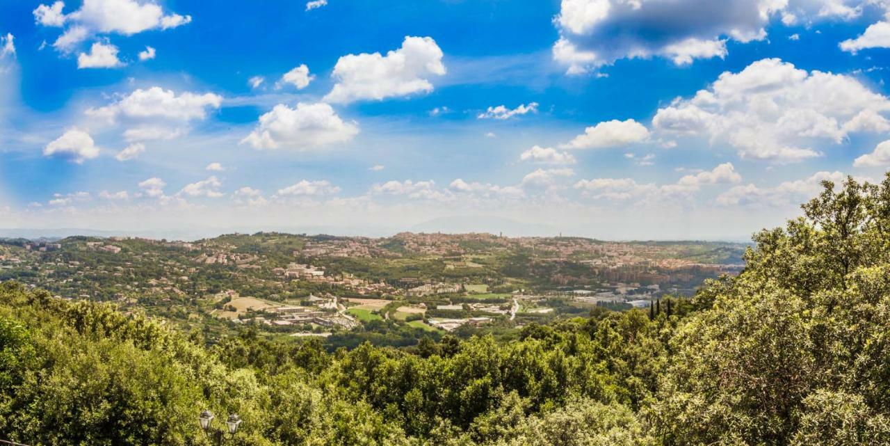 B&B Spring Perugia Bagian luar foto
