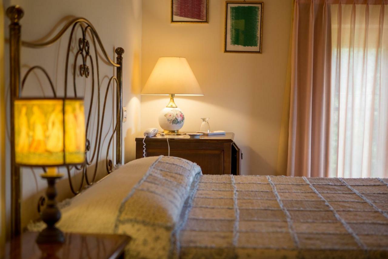 B&B Spring Perugia Bagian luar foto