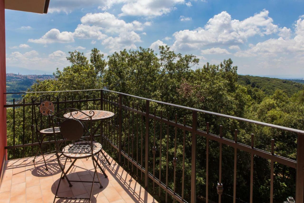 B&B Spring Perugia Bagian luar foto